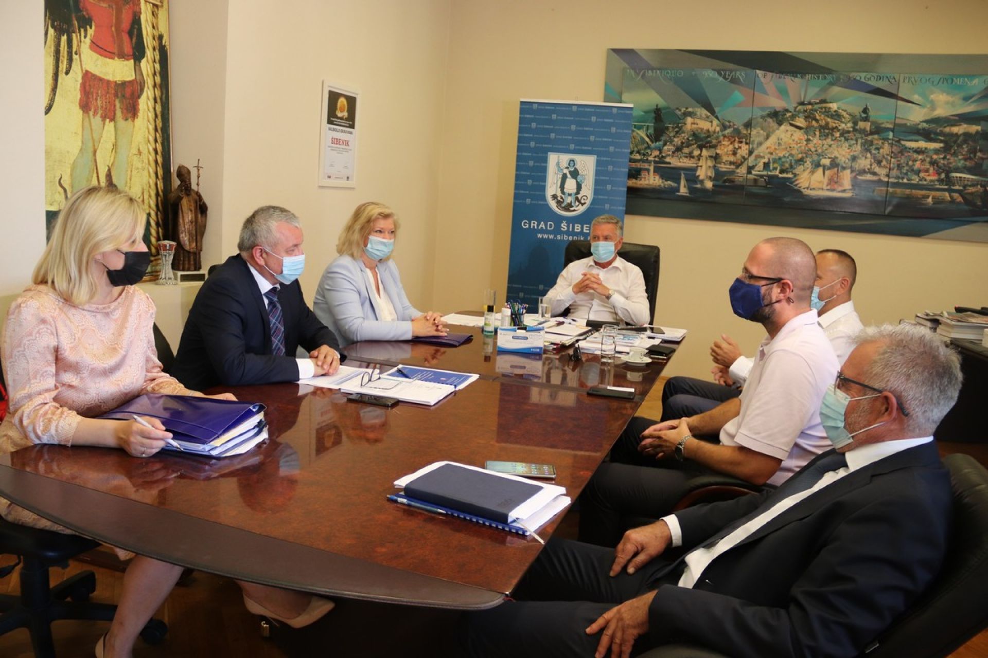 Mayor Burić and Minister Horvat held a working meeting on the topic of the Batižele development project